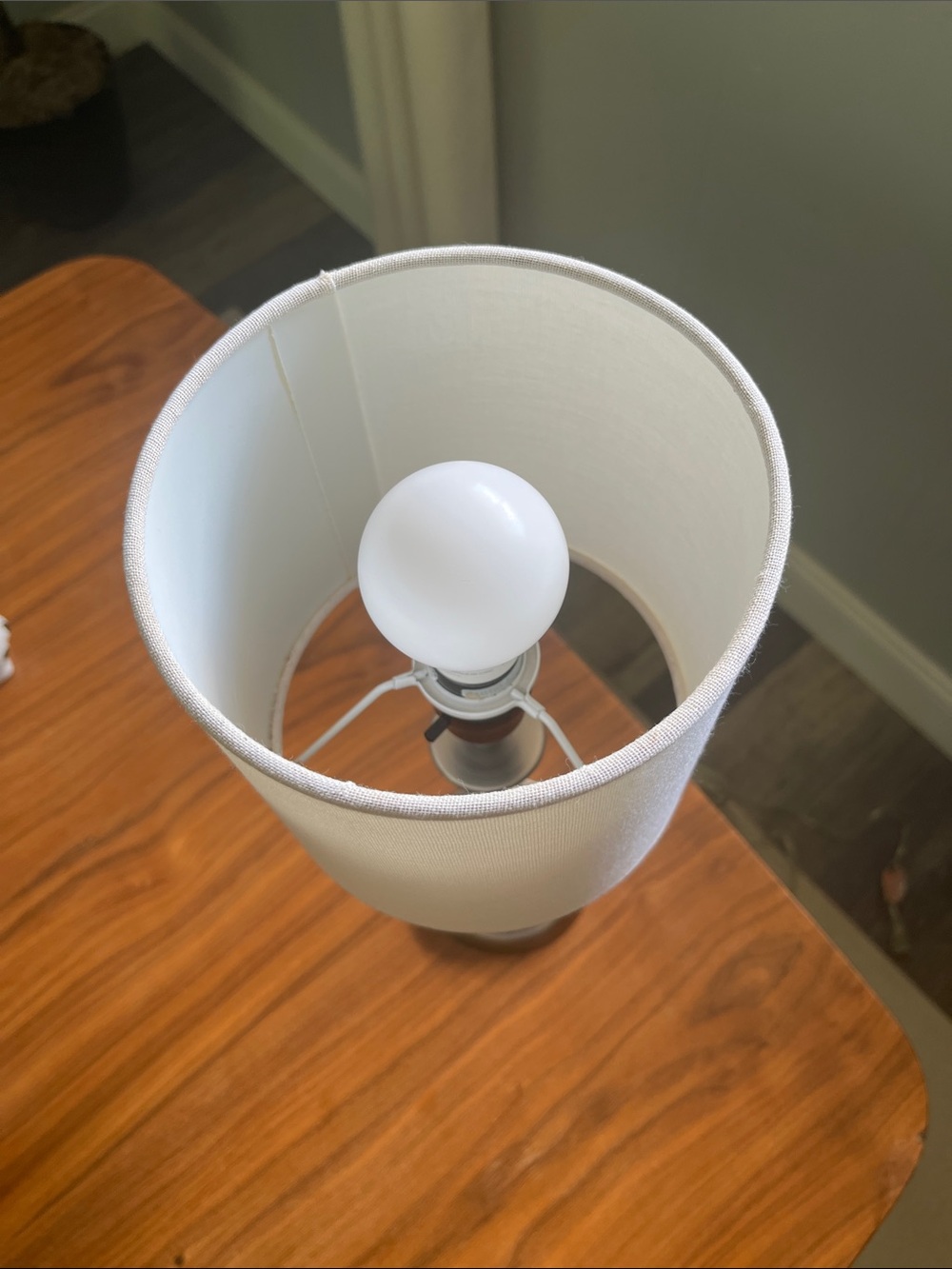 Small Silver Lamp - Picture 3 of 5